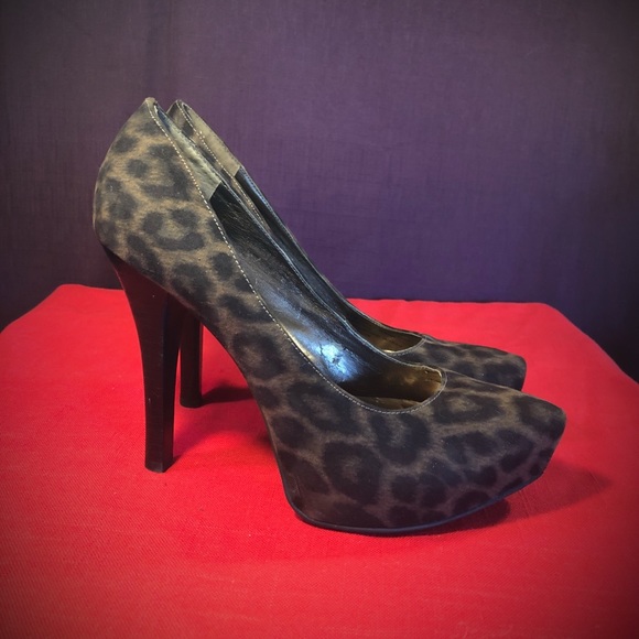 Carlos Santana, Leopard Print, Pumps - Picture 4 of 7